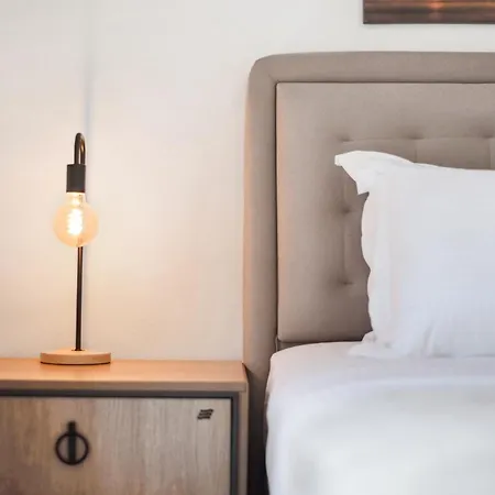 Two-bedroom In Pagrati Athens