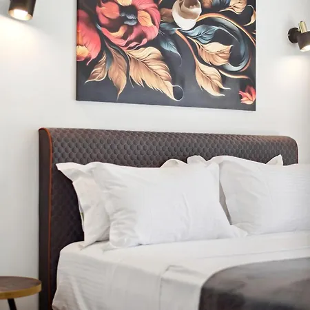 Two-bedroom In Pagrati *